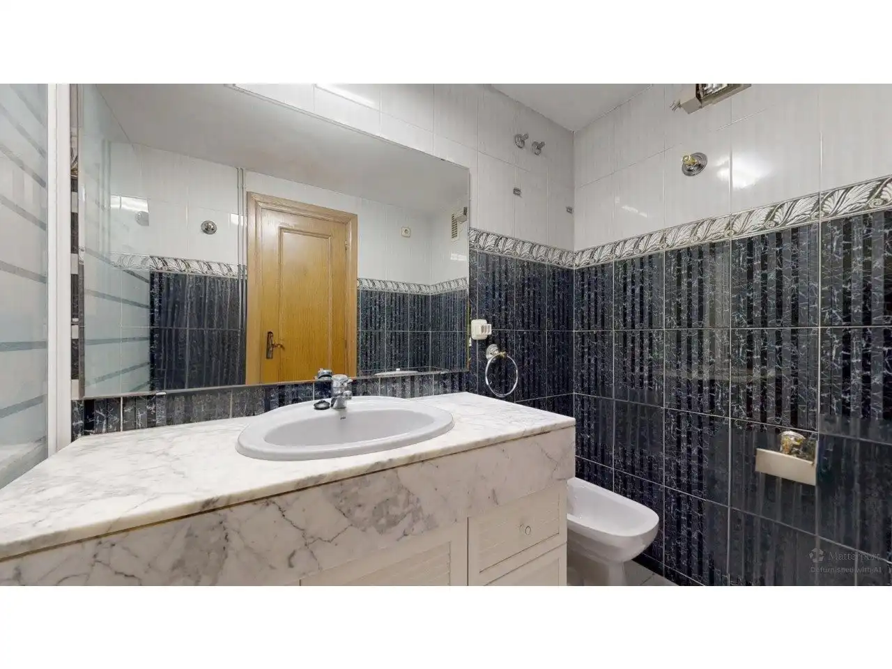 Baño de Piso en venta en Valencia con Aire acondicionado, Calefacción y Jardín privado