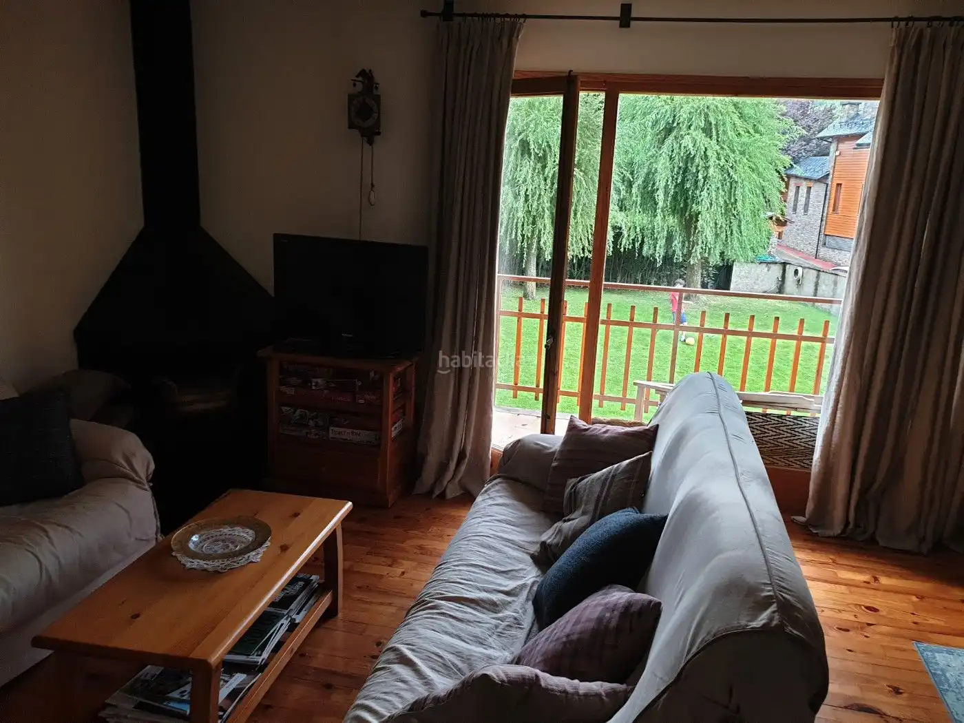 Triplex with garden to rent in Carrer Llevant 1, imagen 8
