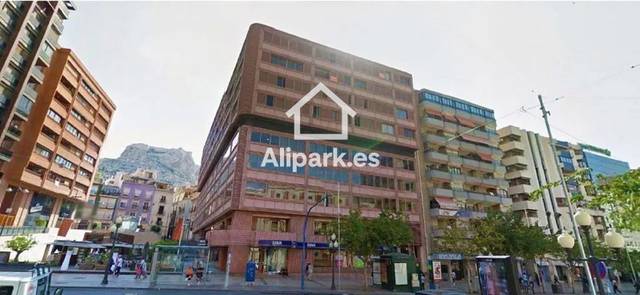 Piso en Venta en Rambla de Méndez Núñez, 40 en Casco Antiguo - Sta. Cruz - Ayuntamiento