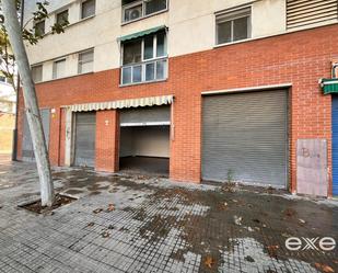 Vista exterior de Local en venda en El Prat de Llobregat