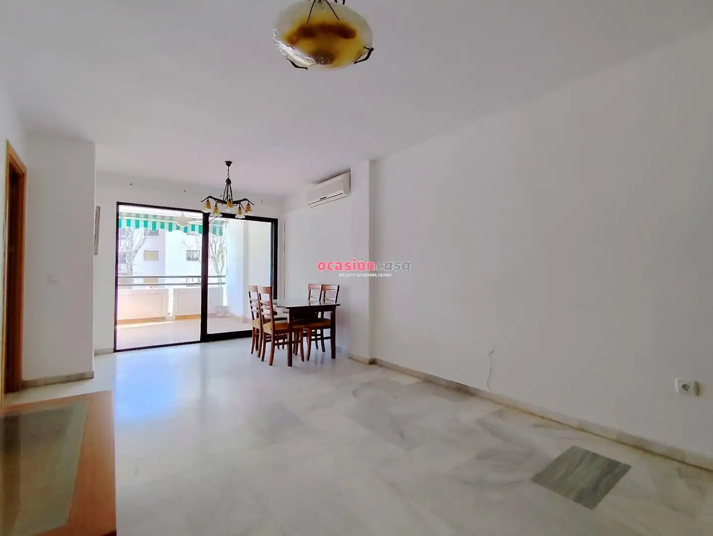 Sala de estar de Piso en venta en Torremolinos con Aire acondicionado, Calefacción y Jardín privado