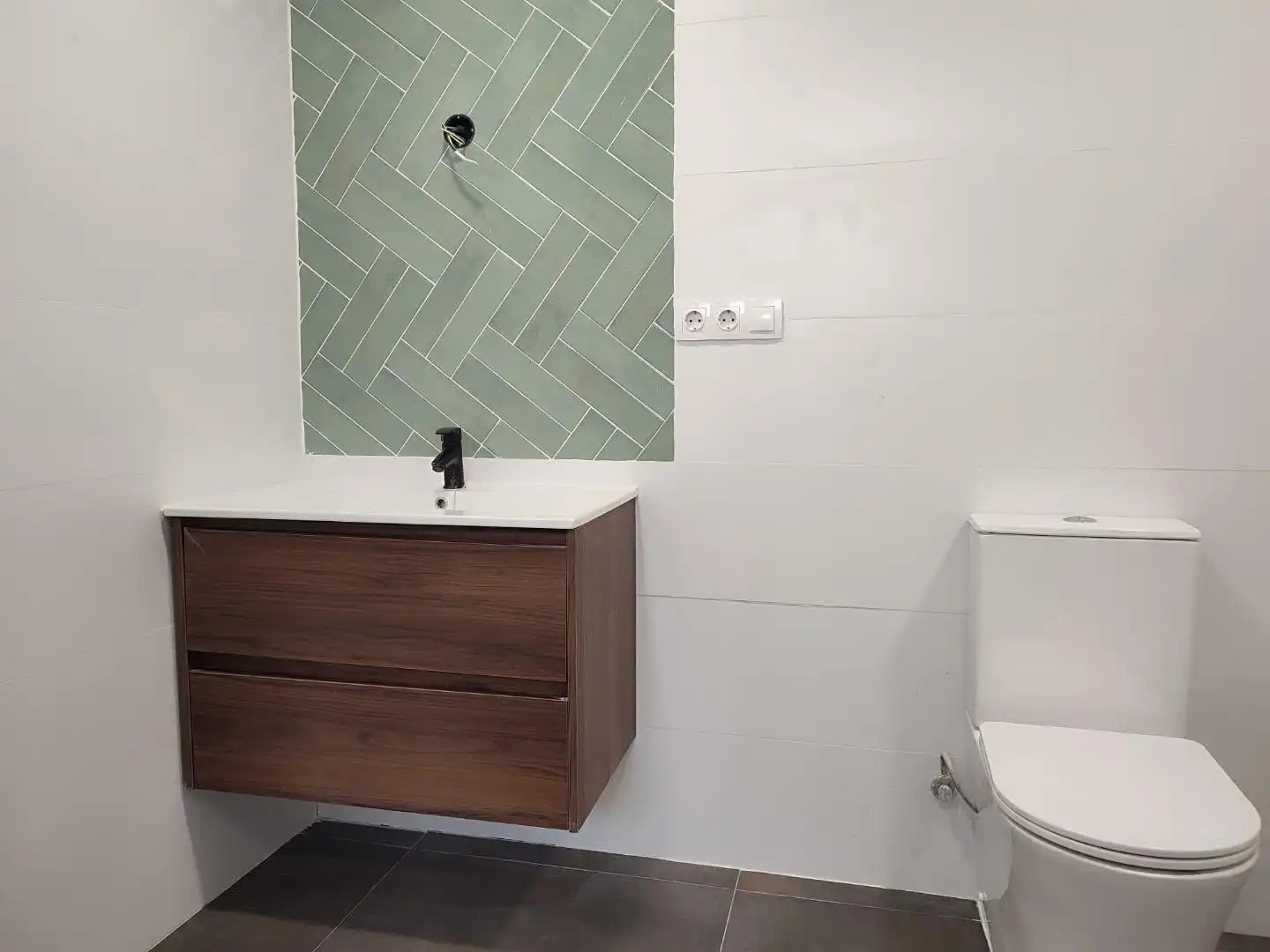 Badezimmer von Geschaftsraum zur Miete in Valencia