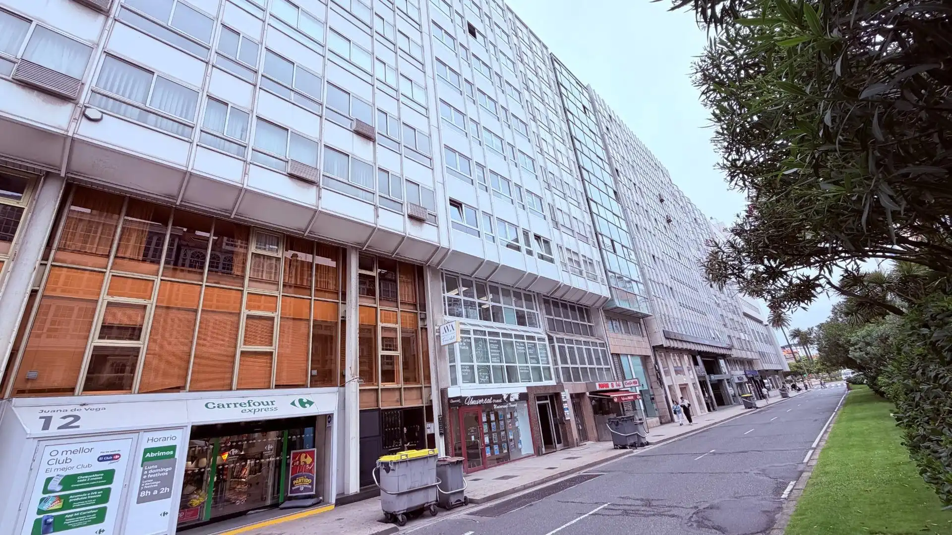 Vista exterior de Oficina de lloguer en A Coruña Capital 