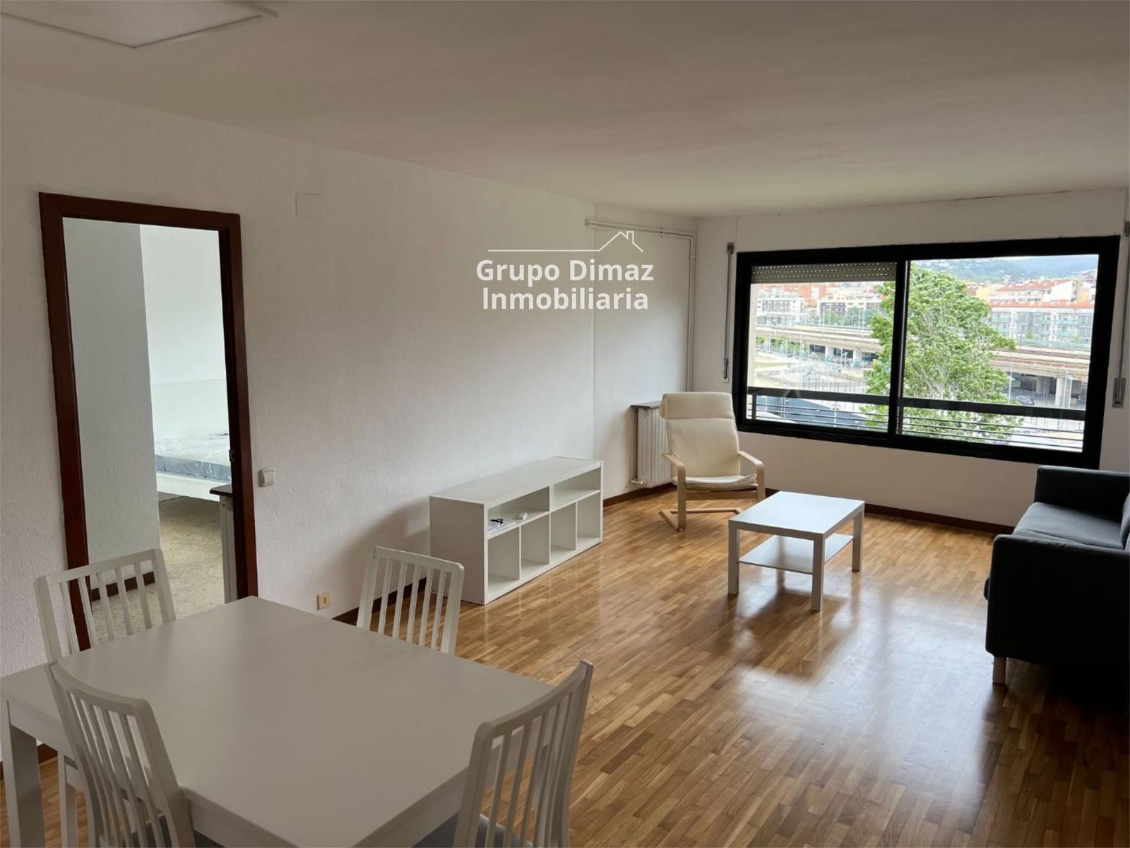 Vista exterior de Piso de alquiler en Girona Capital