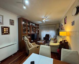 Living room of Flat for sale in Pontevedra Capital   with Heating, Parquet flooring and Storage room