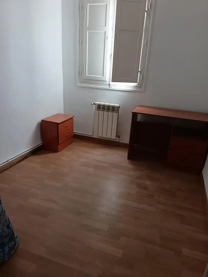 Bedroom of Flat for rent in Valladolid  with Heating and Furnished