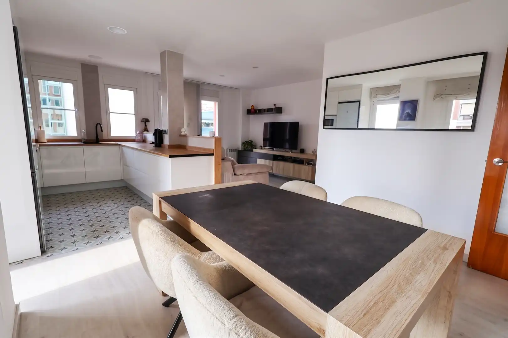 Flat for sale in de Lluís Muncunill, Zona Esportiva