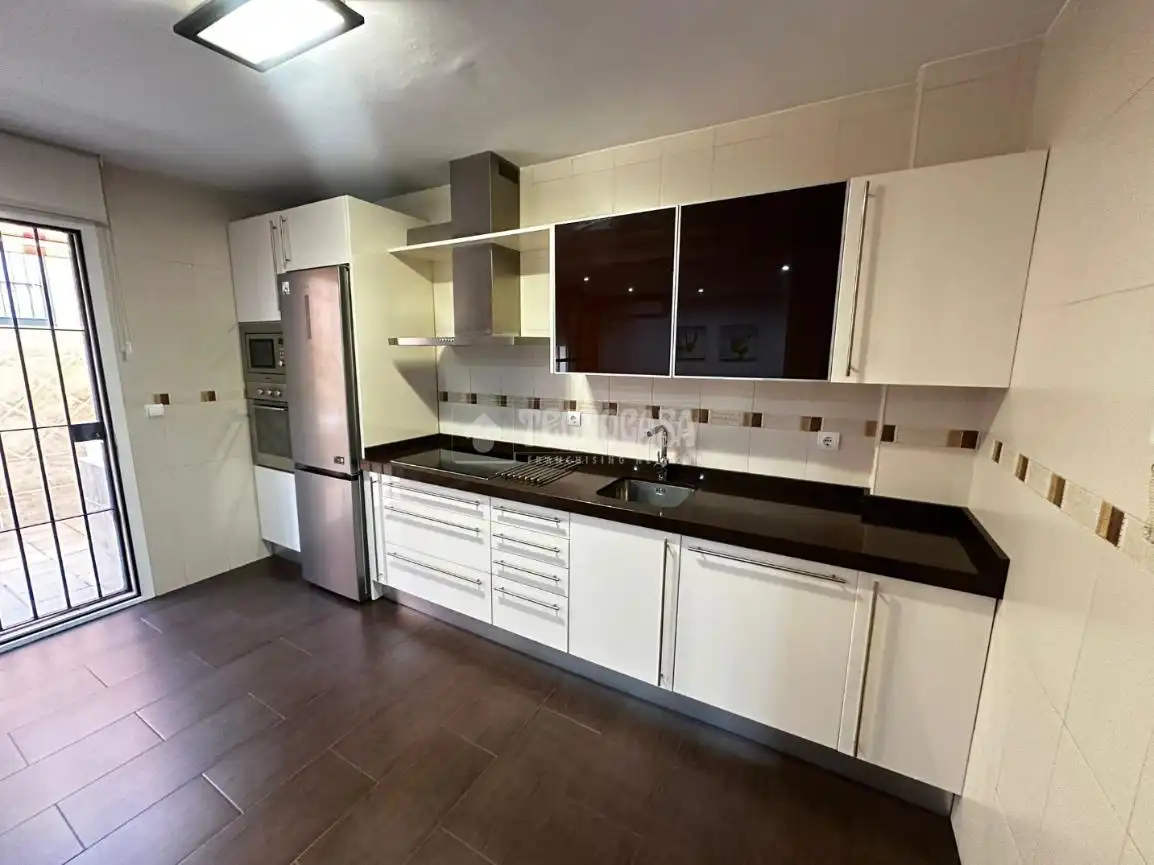Cocina de Casa adosada en venta en Málaga con Aire acondicionado, Jardín privado y Terraza