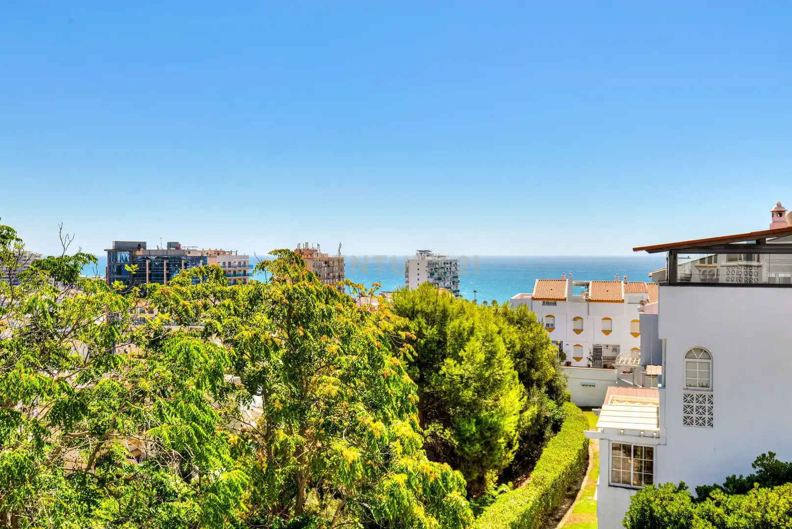 Vista exterior de Casa o chalet en venta en Benalmádena con Aire acondicionado, Jardín privado y Trastero