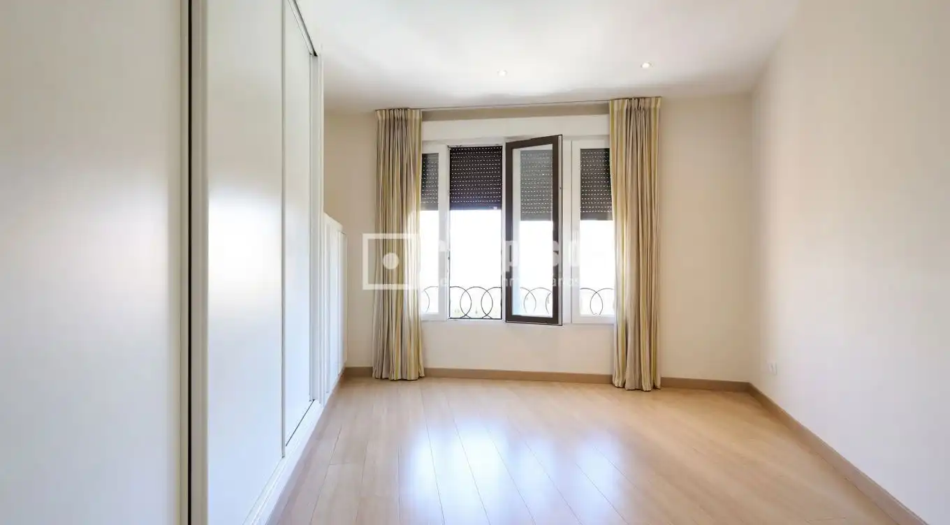 Habitación de Piso de alquiler en Madrid con Aire acondicionado y Calefacción