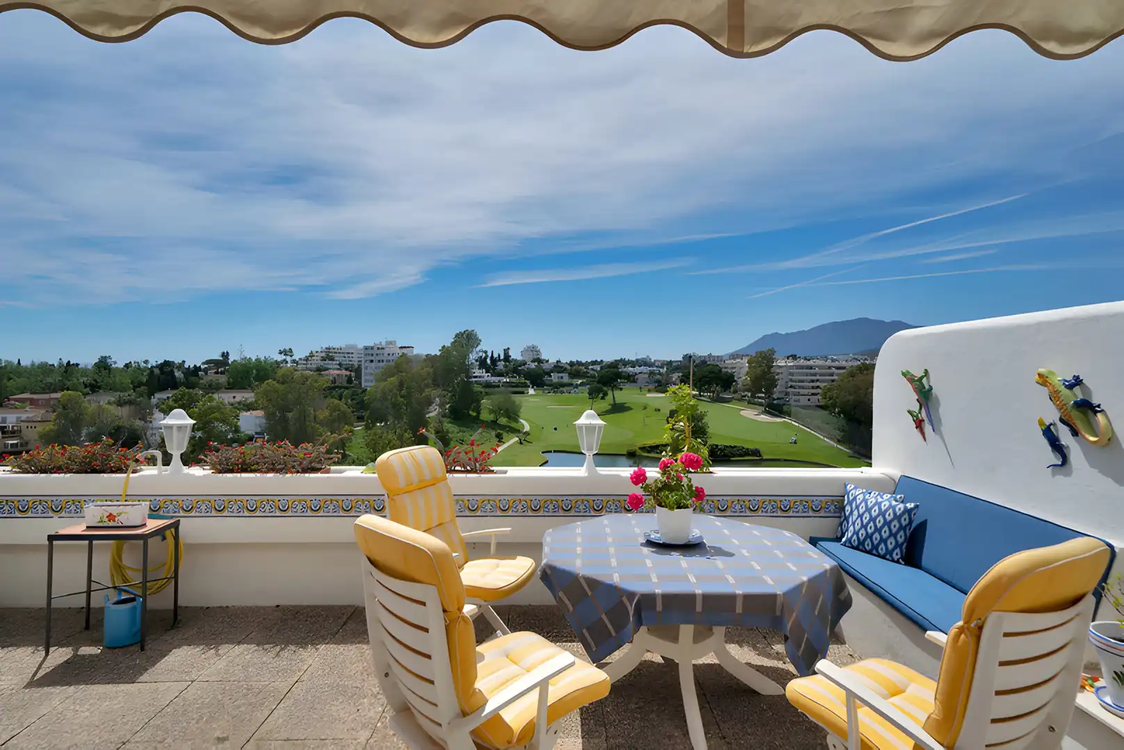 Apartament amb piscina en venda a San Pedro de Alcántara, imagen 2