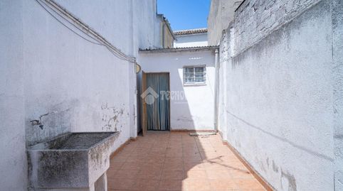 Foto 2 de Casa adosada en venta en C. del Moral, Sabiote, Jaén