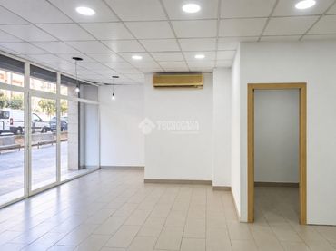Local commercial à vendre à Centre - Sant Oleguer
