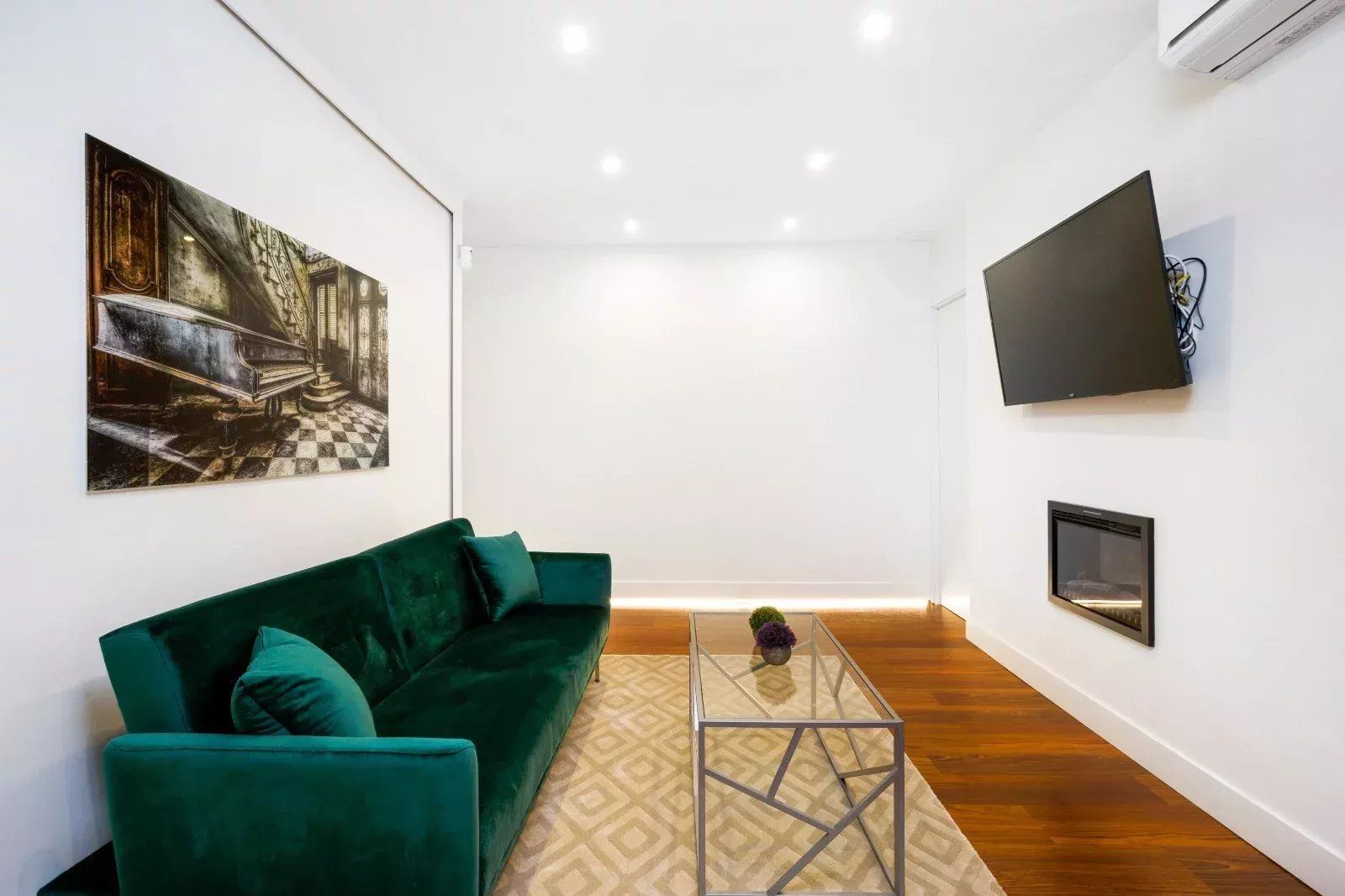 Sala d'estar de Pis de lloguer en  Madrid Capital amb Aire condicionat, Calefacció i Moblat
