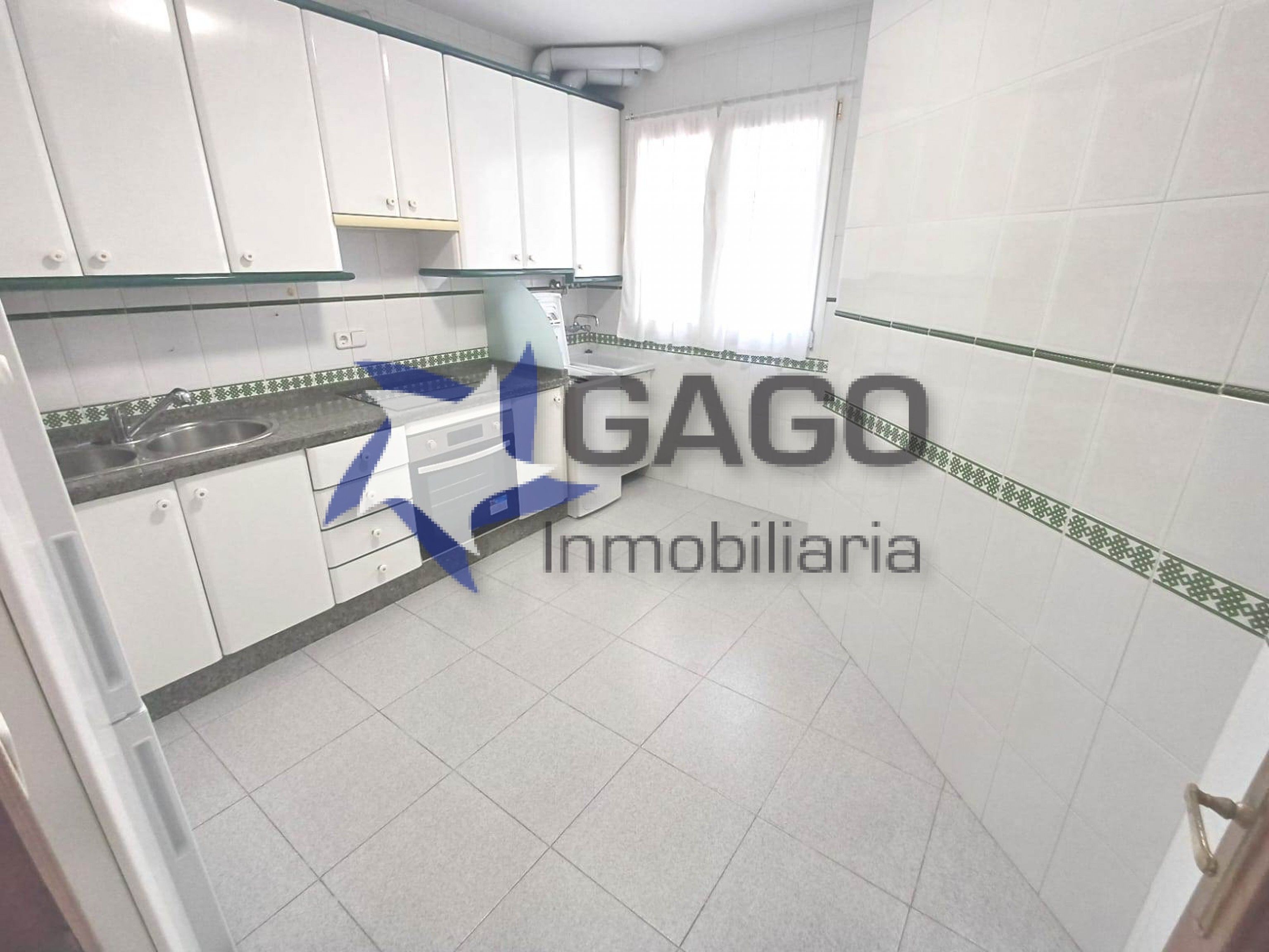 Cuina de Pis de lloguer en  Córdoba Capital amb Aire condicionat, Calefacció i Terrassa