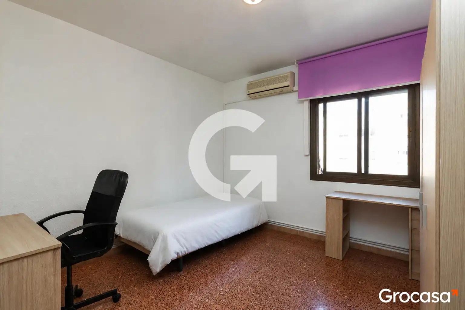 Bedroom of Flat for sale in El Prat de Llobregat  with Air Conditioner, Heating and Oven