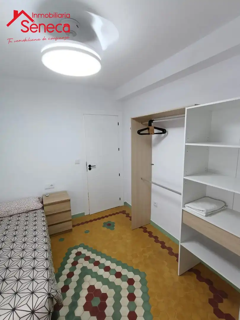 Bedroom of Flat for sale in Córdoba  with Air Conditioner, Heating and Furnished