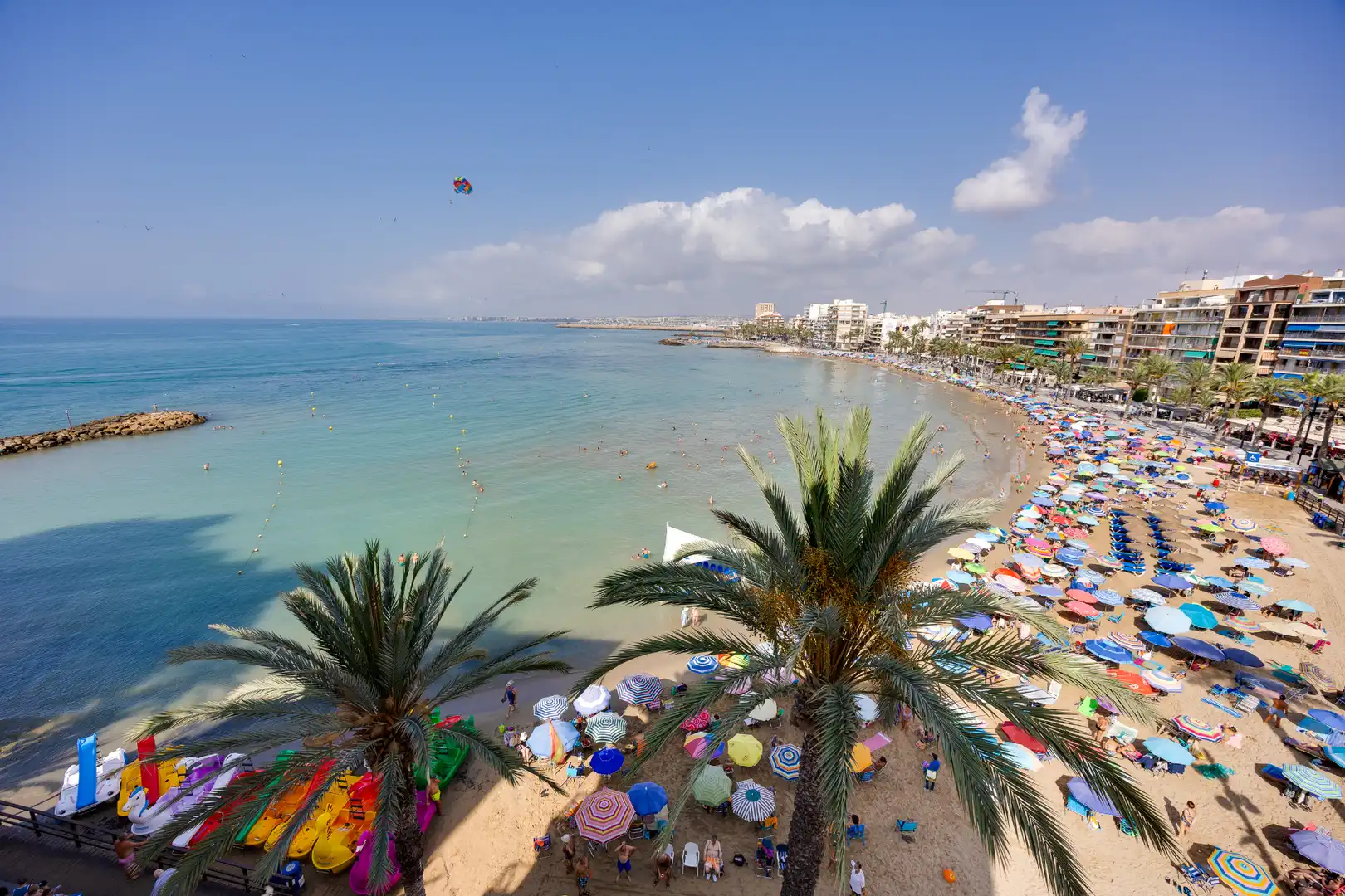 Vista exterior de Pis en venda en Torrevieja amb Aire condicionat i Terrassa