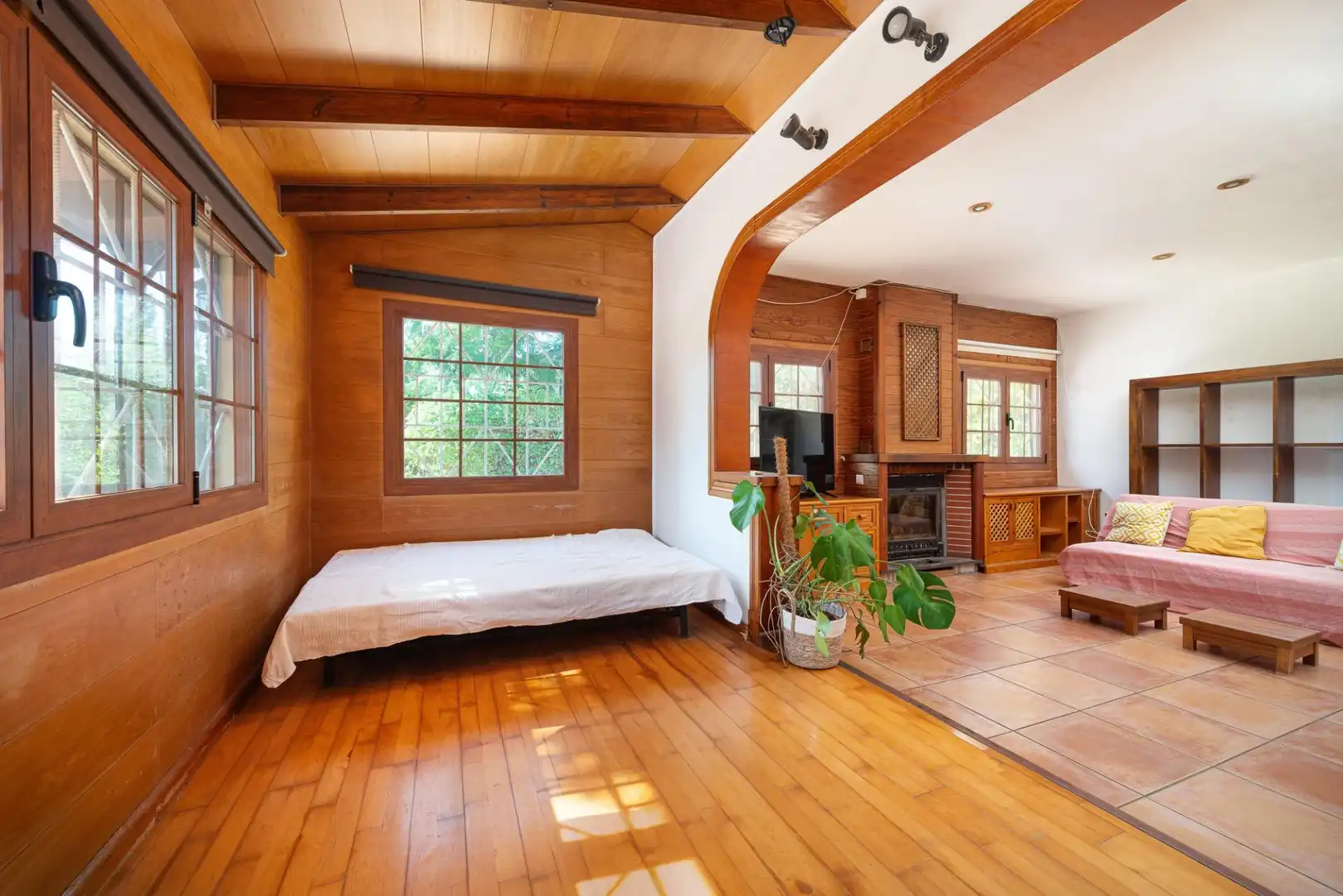 Sala de estar de Finca rústica en venta en Llucmajor con Aire acondicionado, Calefacción y Jardín privado