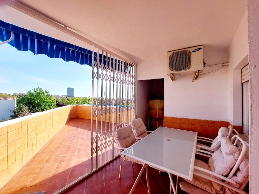 Exterior view of House or chalet for sale in Badajoz Capital