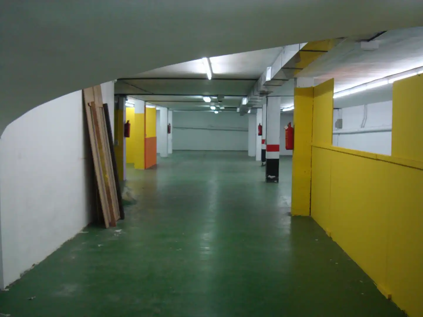 Parking de Local de alquiler en  Logroño