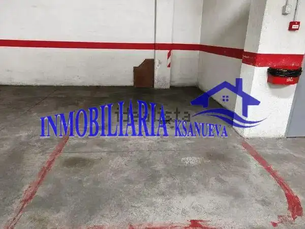 Aparcament de Dúplex en venda en Córdoba amb Aire condicionat, Calefacció i Terrassa