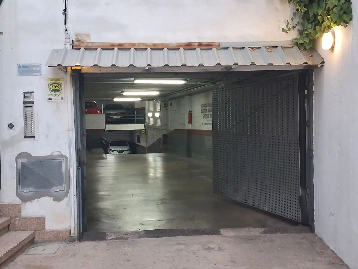 Garage for rent in Avinguda de Joan Miró, 32, El Terreno