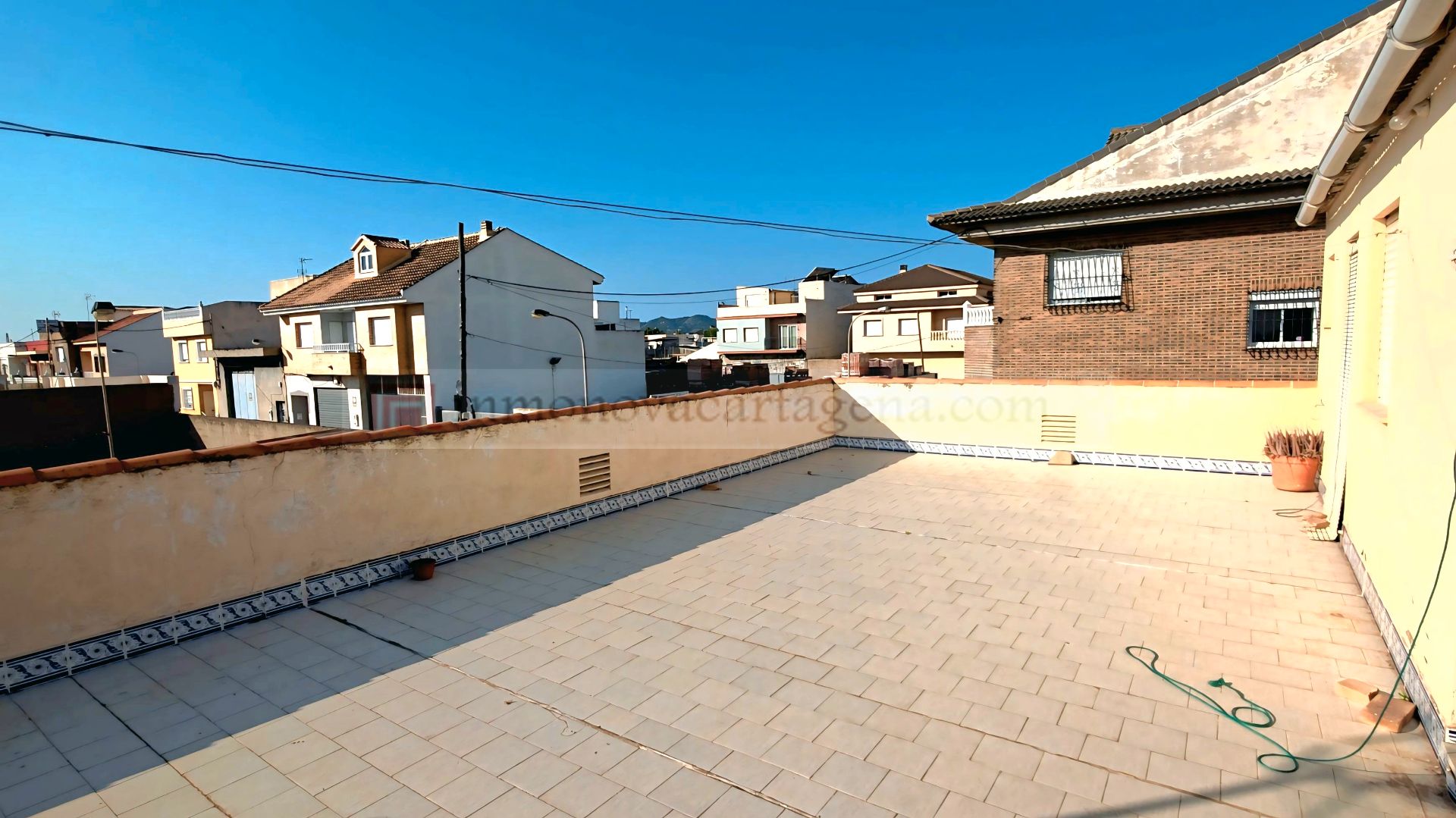 Vista exterior de Casa o xalet en venda en Cartagena amb Terrassa i Moblat