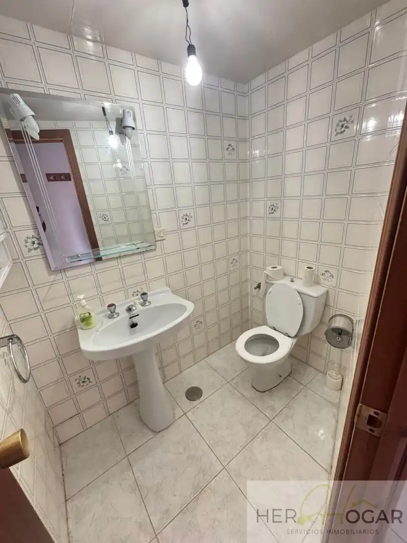 Baño de Casa o chalet en venta en Navahermosa con Calefacción, Jardín privado y Terraza
