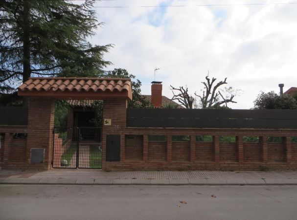 Jardí de Casa o xalet en venda en Cerdanyola del Vallès