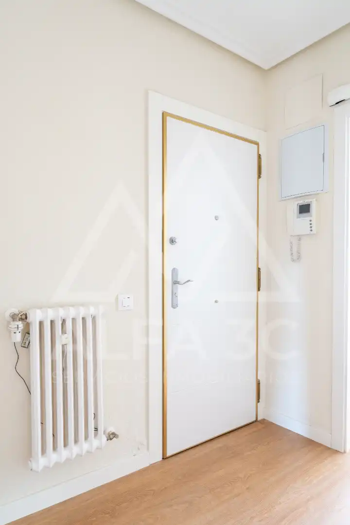 Flat for sale in Madrid  with Terrace