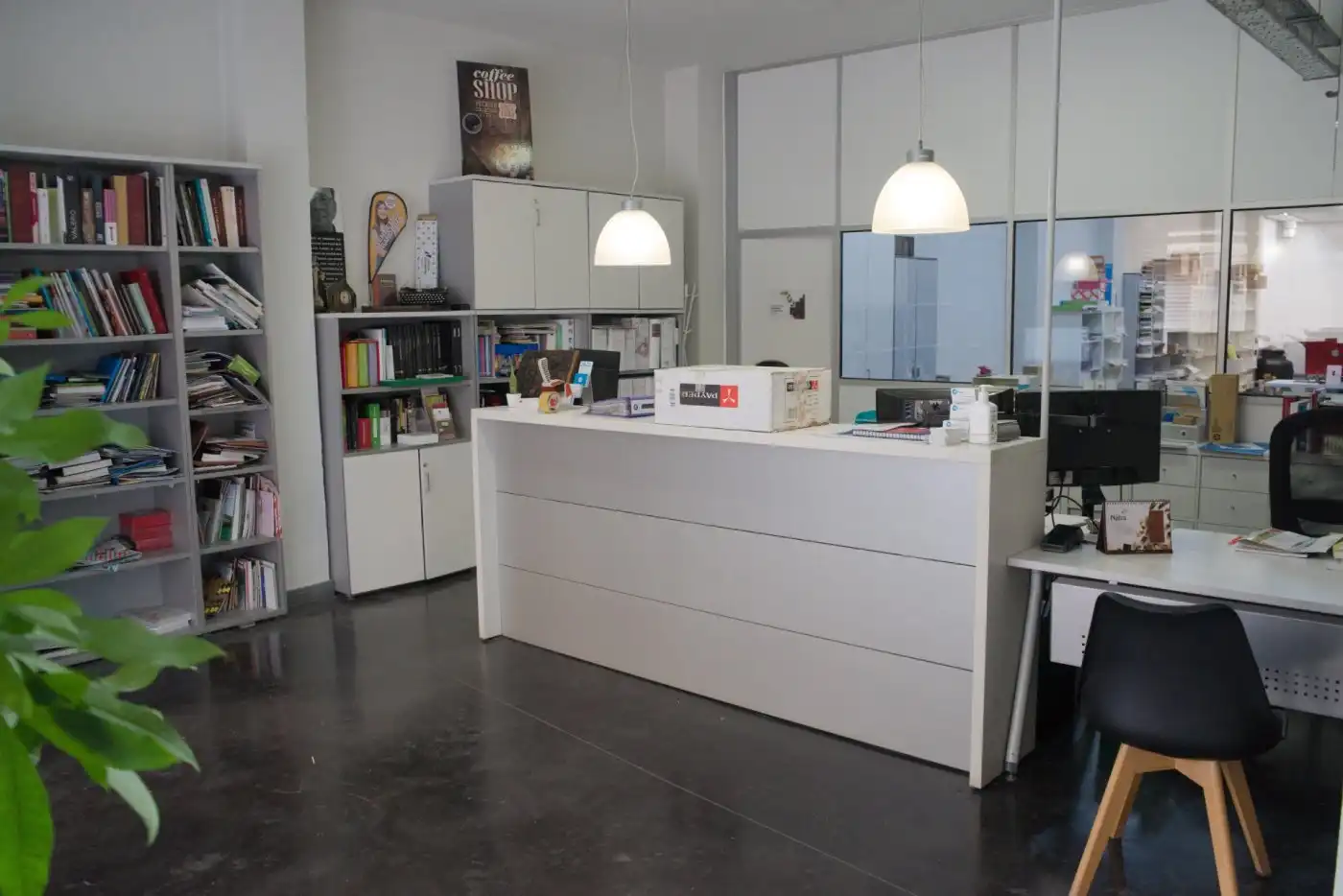 Local en venta en Torrent con Aire acondicionado
