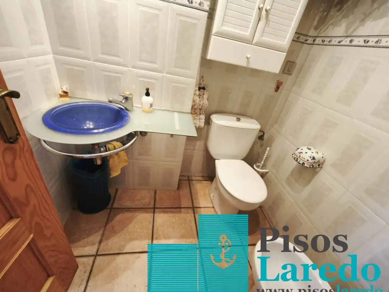 Badezimmer von Maisonette zum Verkauf in Laredo mit Heizung, Parkett und Terrasse