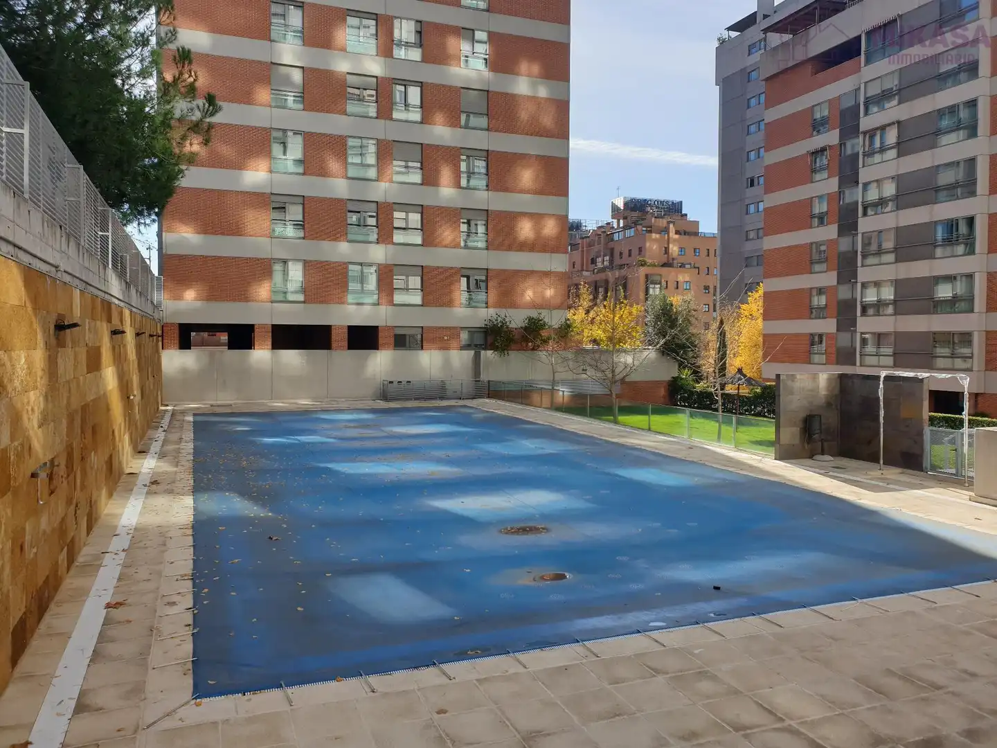Swimming pool of Flat for rent in Madrid  with Air Conditioner, Heating and Community pool