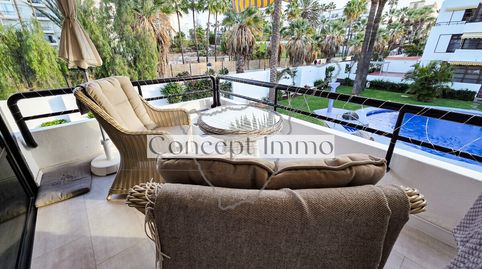 Foto 2 de Piso en venta en Avenida Santiago Puig, San Eugenio Alto, Adeje