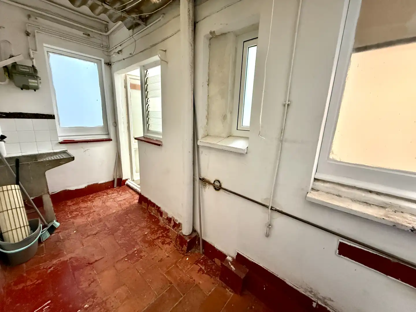Wohnung zum Verkauf in Barcelona mit Parkett und Alarm