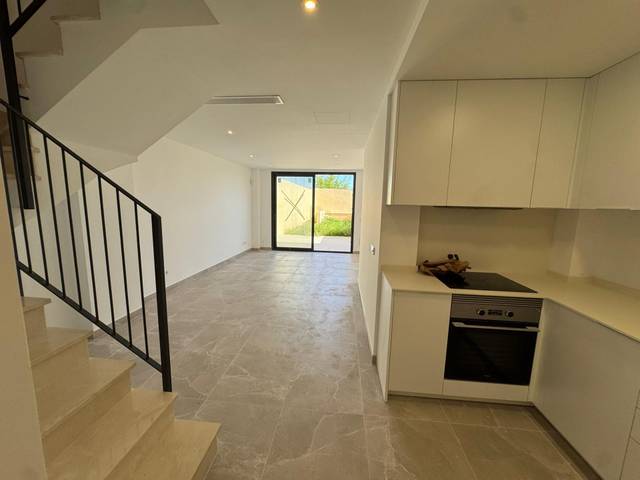 Casa adosada en Venta en Carrer CREDIT BALEAR en Es Vivero