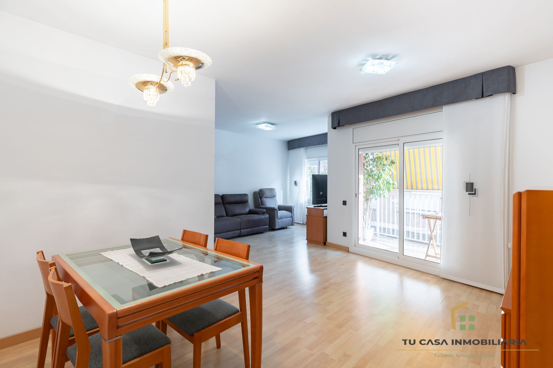 Vista exterior de Pis en venda en Badalona amb Aire condicionat