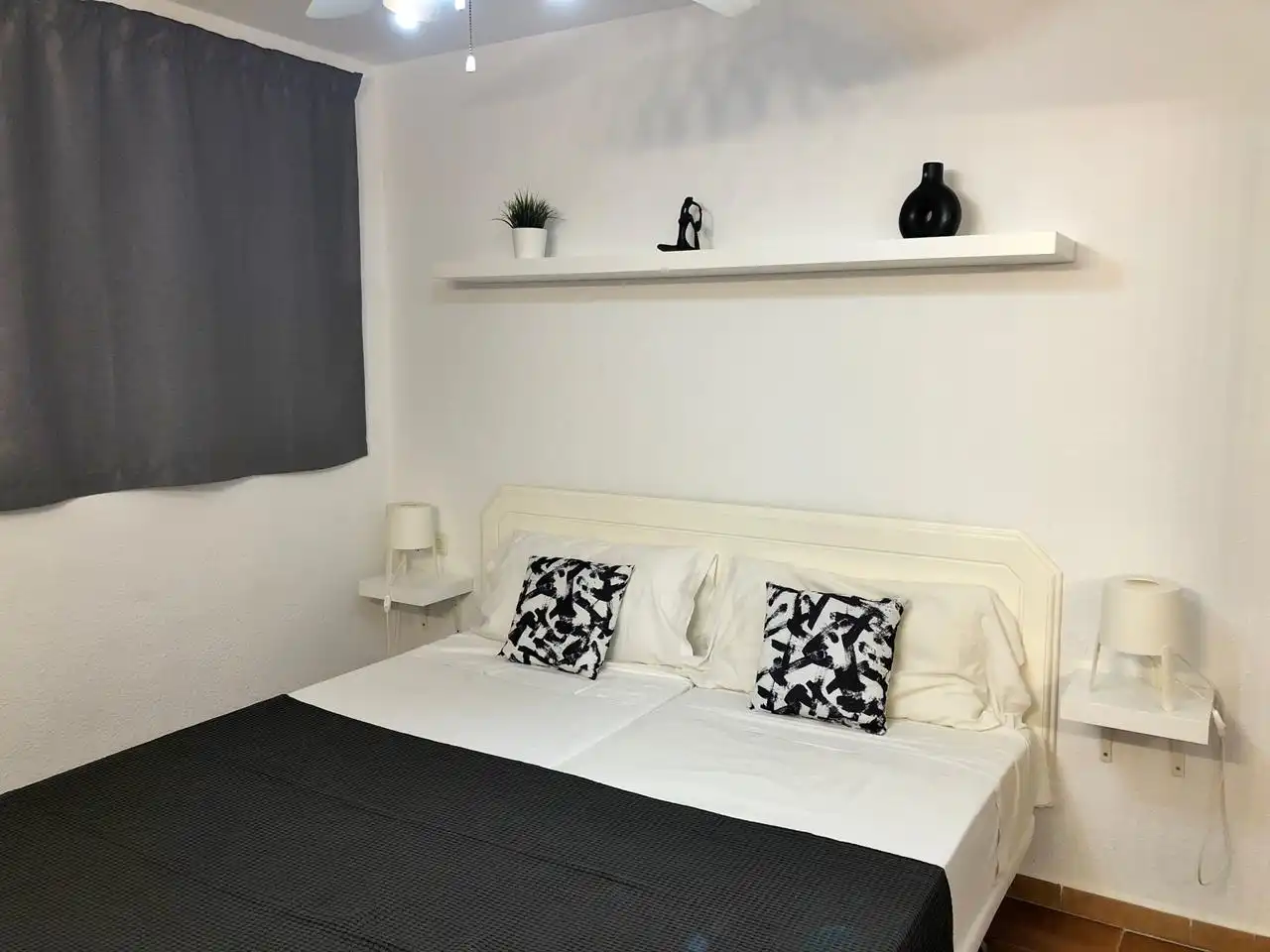 Bedroom of Flat for sale in Adeje  with Terrace and Furnished