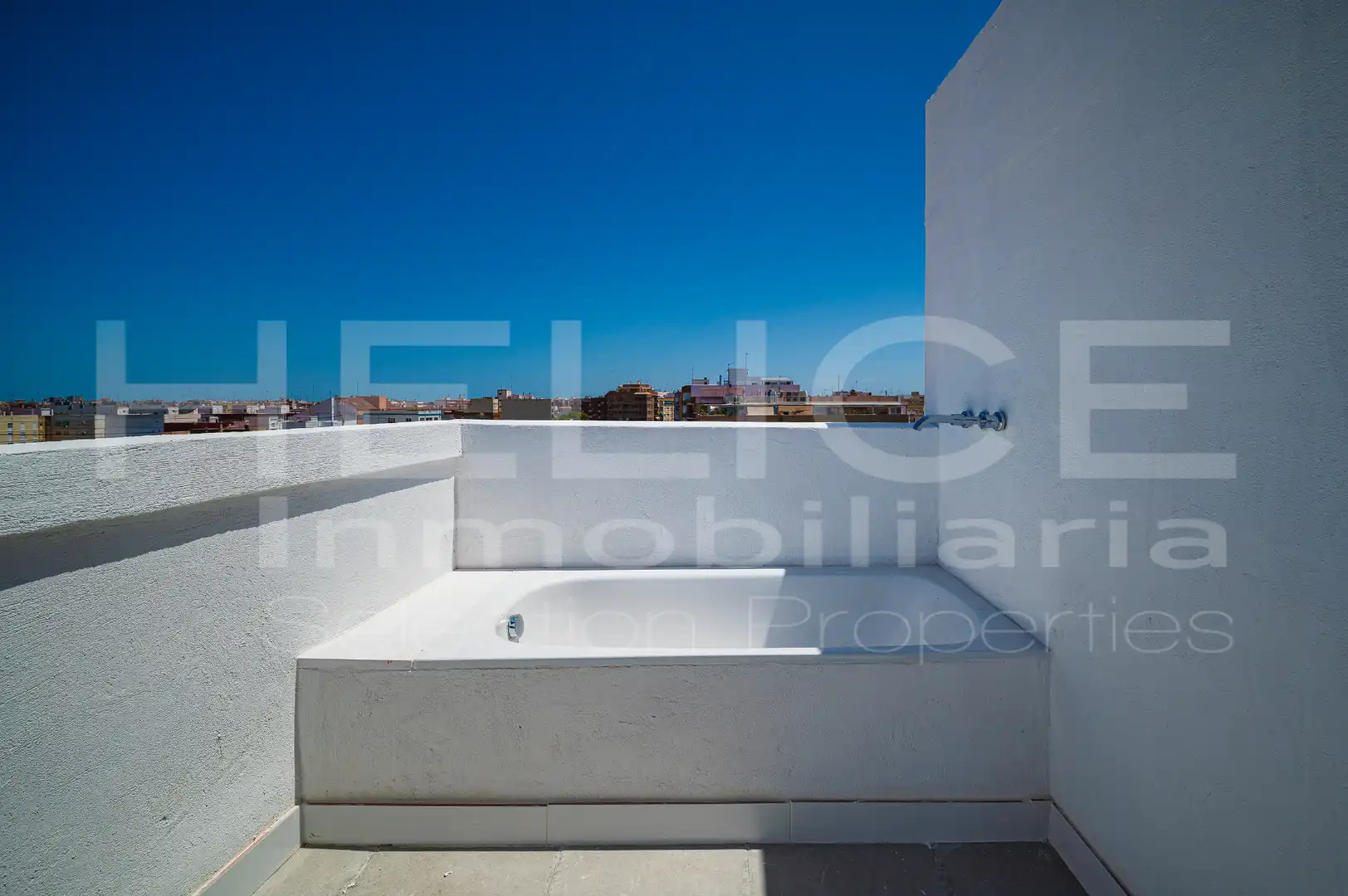 Attic for sale in Barrio de Benicalap