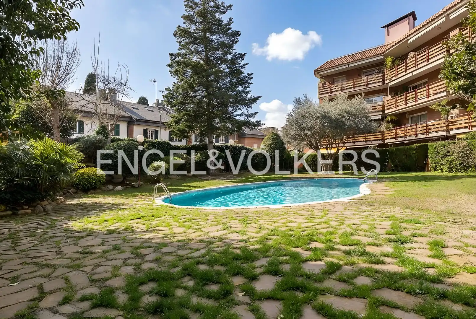 Piscina de Piso en venta en Sant Cugat del Vallès con Aire acondicionado, Calefacción y Jardín privado