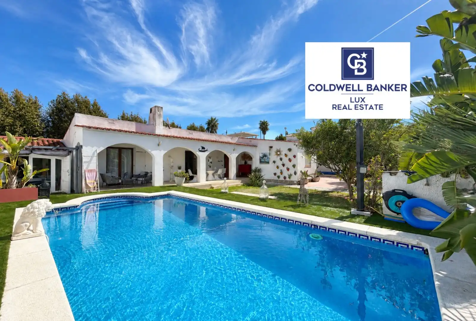 House with pool for sale in N/A