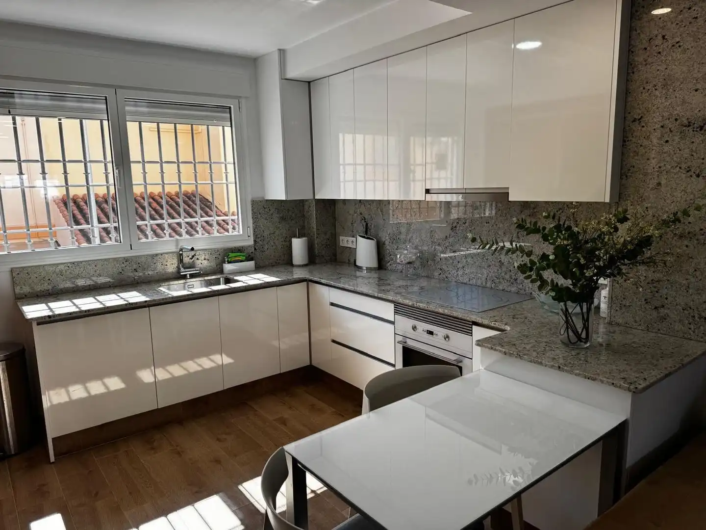 Cocina de Casa adosada en venta en Garrucha con Aire acondicionado, Terraza y Amueblado