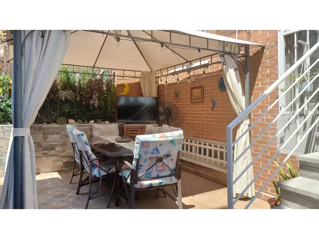 Terrassa de Casa adosada en venda en Colmenar Viejo amb Aire condicionat, Jardí privat i Terrassa