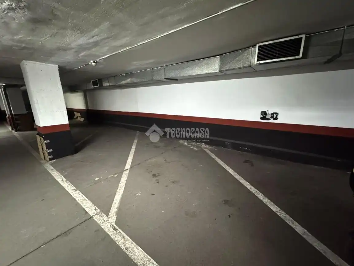 Parking of Garage for sale in Madrid