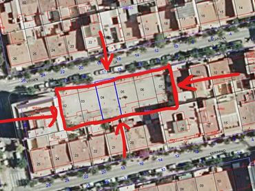 Terreno residencial en venta en Calle de la Virgen de la Macarena 17