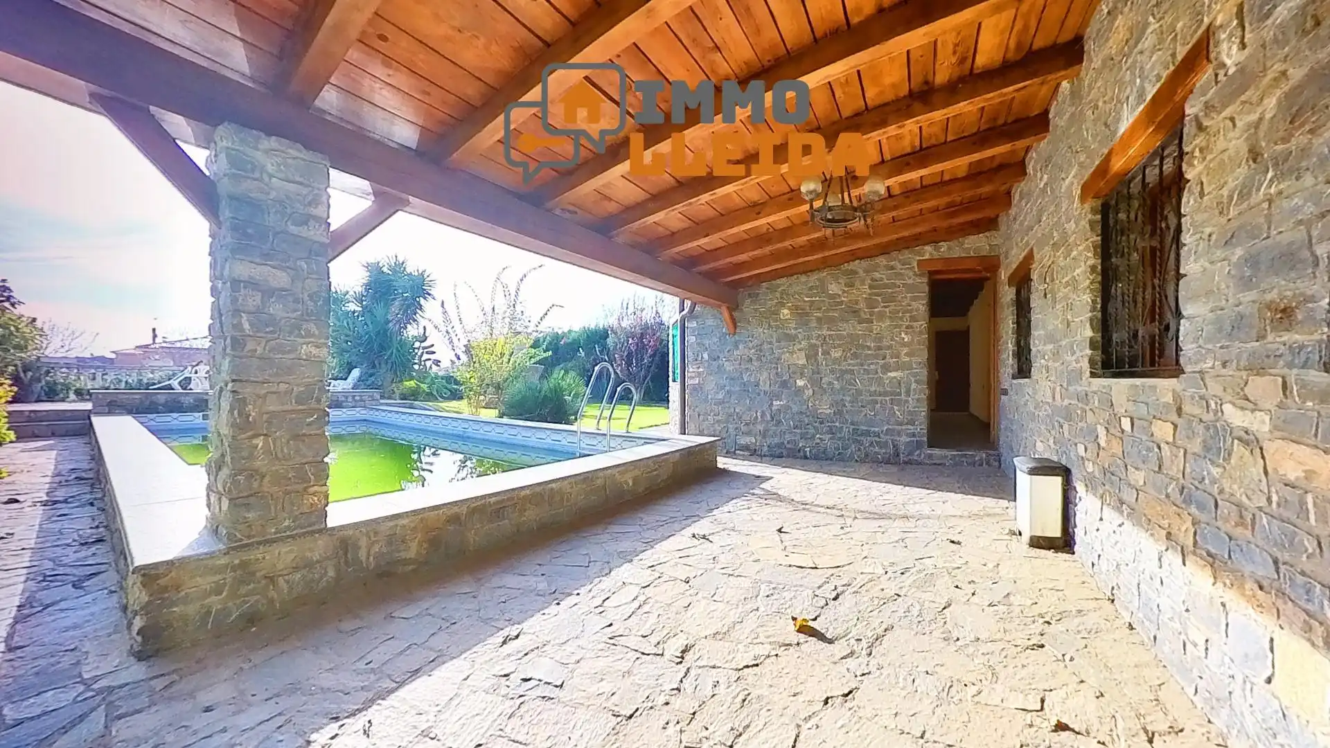 Casa con terraza en venta en Calle Sant Armengol 4, imagen 53