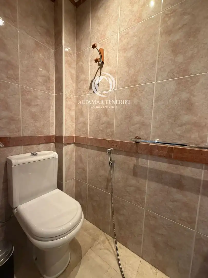 Badezimmer von Einfamilien-Reihenhaus zur Miete in Adeje mit Klimaanlage, Terrasse und Abstellraum