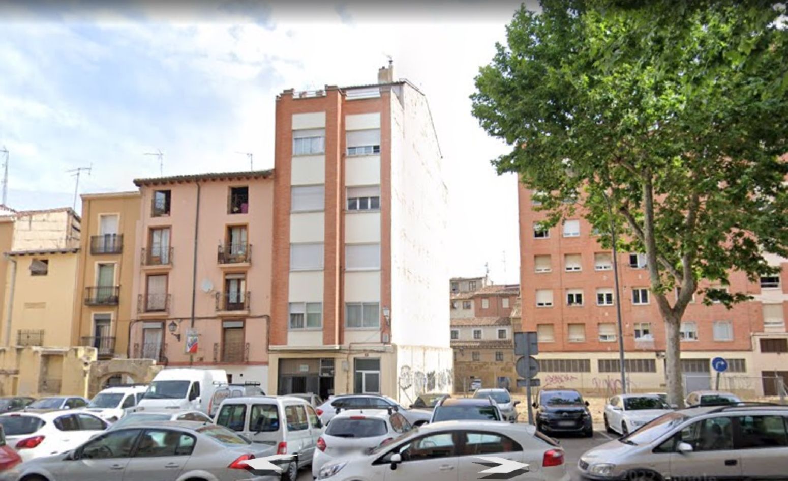 Vista exterior de Pis en venda en  Logroño amb Parquet
