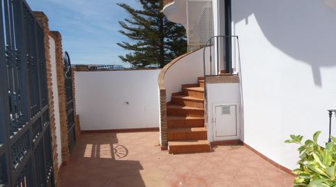 Foto 3 von Einfamilien-Reihenhaus zum Verkauf in Calle Asteroide, 7, Fuente Alegre - El Chaparral - Los Morales, Málaga Capital